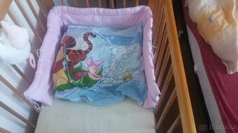 Mantinel na dětskou postýlku