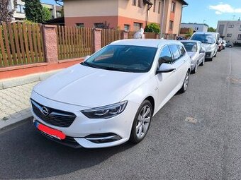 Opel Insignia 2.0 CDTI 154 kW 4x4 AUTOMAT – FULL výbava