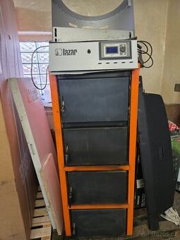 Kotel LAZAR (peletky, uhlí)