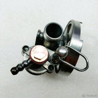 JAWA 550 PAŘEZ PINCEK KARBURÁTOR LEVOSTRANNÝ PRŮTOKOVÝ ŠROUB