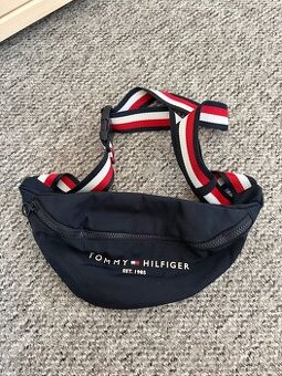Prodám ledvinku tommy hilfiger