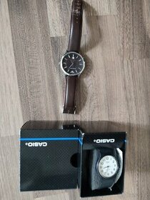 Originální hodinky Armani poškozené + hodinky Casio, Nové...