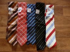 Různobarevné kravaty - 1