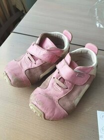 růžové kožené boty vel. 26
