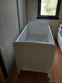 Dětská postýlka