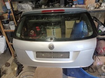 Víko kufru VW golf V variant