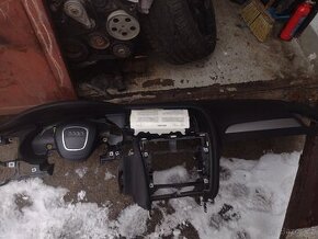 Airbagova sada s palubní deskou Audi A4 b8,a5