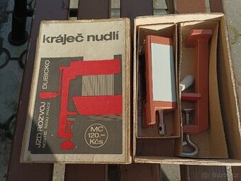 Kráječ na nudle