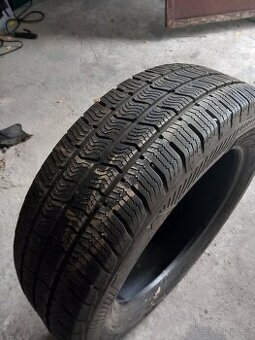 Pneu 215/60/16"C",dva kusy 1200kc - 1