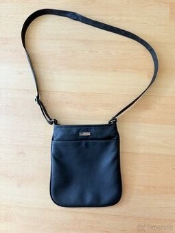 Kožená crossbody kabelka Dara Bags