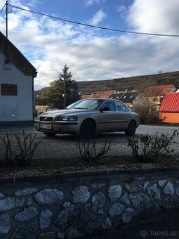 Volvos60 2.4 125kwbenzin2003 možná sleva - 1