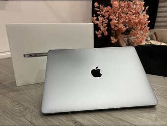 Macbook Air 13 (2020)
