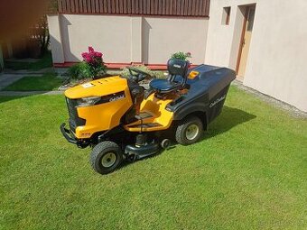 Zahradní traktor Cub Cadet XT2 PR95