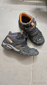 Kotníkové boty s Gore-Texem velikost 34
