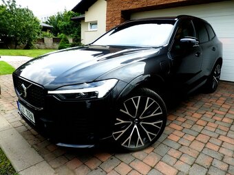 VOLVO XC60 T8 AWD RECHARGE ULTIMATE DARK