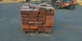 Paleta cihel 8 + 11,5 většinou půlky