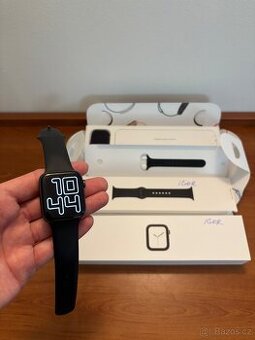 Apple watch series 4 44MM Space Gray