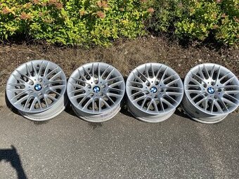 BMW E39 styling 82 alu kola