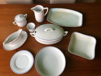Porcelánový servis (12 + 2 dílů)