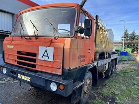 Tatra 815 fekál