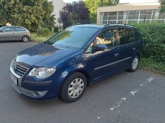 Volkswagen Touran 1.6i LPG. 2007.