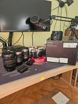 FujiFilm X-T4, XF 16–80mm, Sirui Sniper 23 a 56