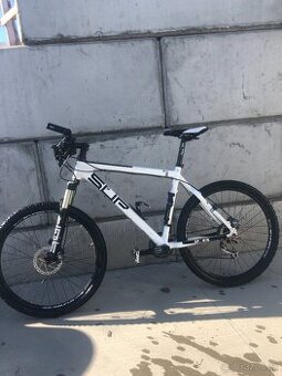 Horské Kolo Superior 915 XP