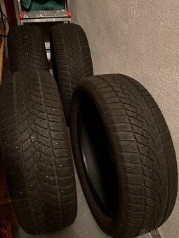 Zimní pneu 205/55 R19- top stav (sada 4ks) - 1