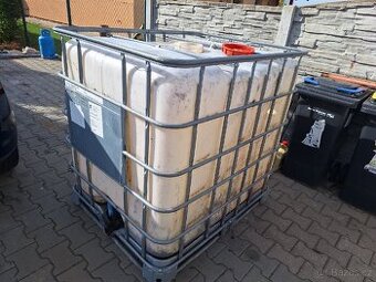 Ibc nádrž 1000l na vodu