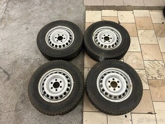 Zimní sada kol NOKIAN 205/75/R16C - 1