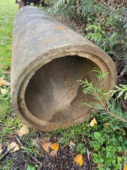 Betonová roura/ trubka