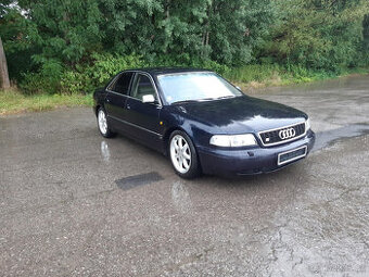AUDI S8 D2 4.2 250kw - manuál + tiptronic - díly z vozidla