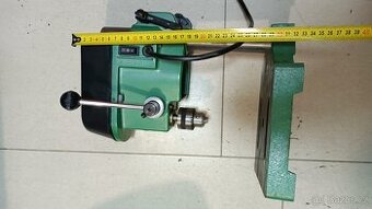 Malá stolní vrtacka - 1