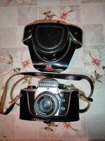 Fotoaparát Exakta VX 500.