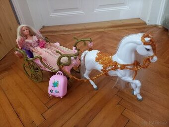 Barbie kočár s koněm