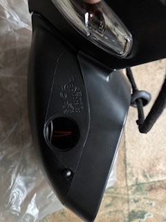 Prodám P. zrcátko Peugeot 3008, 5008