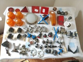 Směs náhradní přepínačů, světel a dílů na veterány ŠKODA