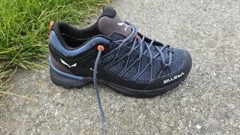 Salewa WS MTN TRAINER LITE GTX. Velikost 40 EU