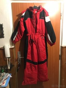 Krásná dětská teplá zimní kombinéza Wolf, vel 146