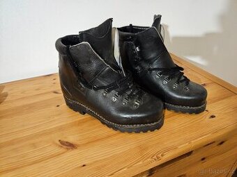 Pohorky celokožené