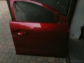 Dacia Sandero 3, pravé přední dveře