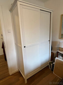 Skříň Hemnes - dřevěná, bílá