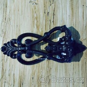 Litinové klepadlo velké