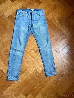 džíny H&M