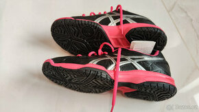 Zcela nové botasky Asics Gel-Squad