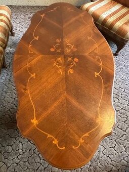 Konferenční stolek