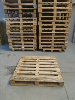 Dřevěné palety 120x120cm - TOP STAV