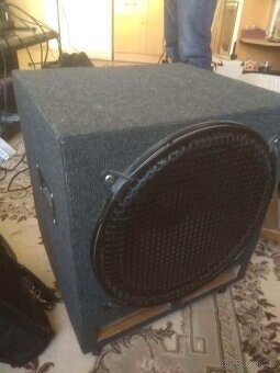 Bedna pro  baskytaru