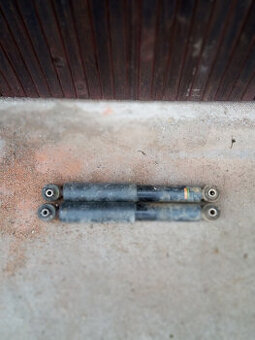 Tlumiče Ford Mondeo Mk2 zadmí 1.8TD kombi