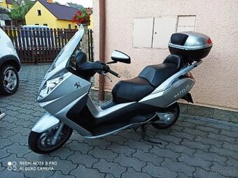 Skútr Peugeot Satelis 125